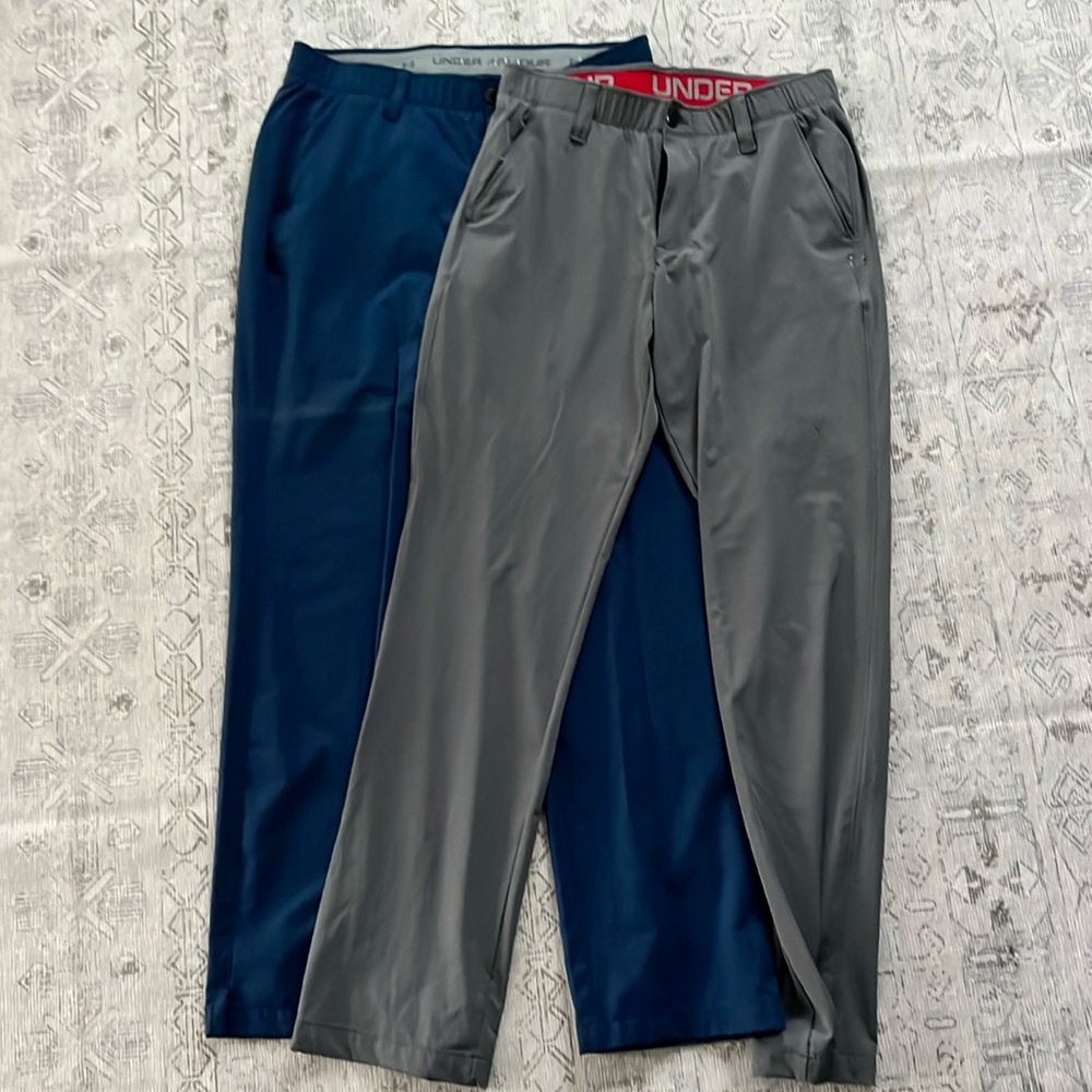 Men’s Underarmor golf pants.